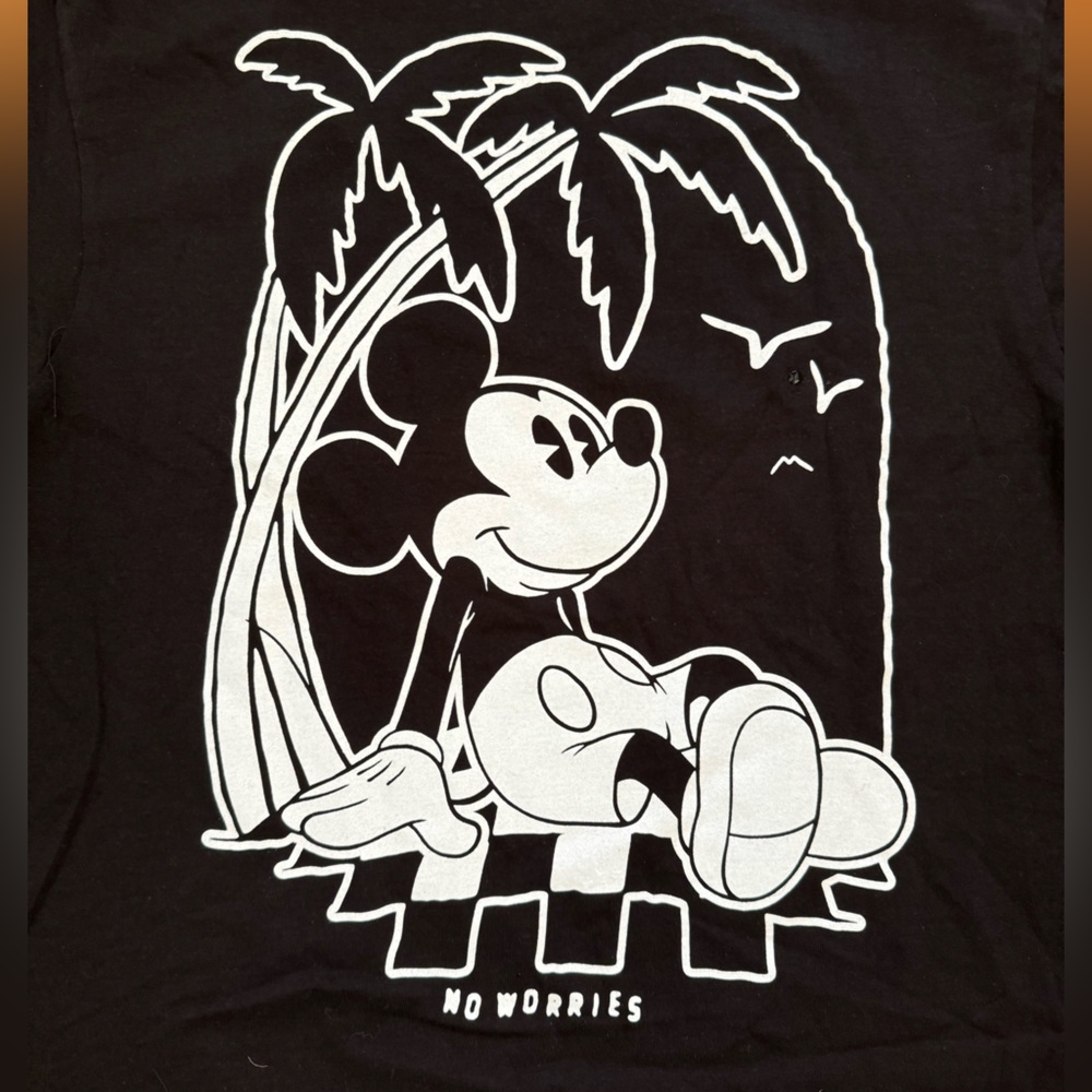 NWT Neff x Mickey Mouse t-shirt sz M